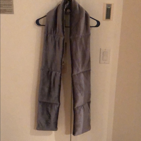 Gray long jacket with attachable scarf - Picture 4 of 6